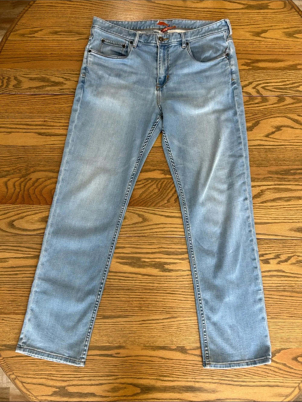 Tommy Bahama Men’s Light Blue Jeans, 36x32, small snag (see pictures)
